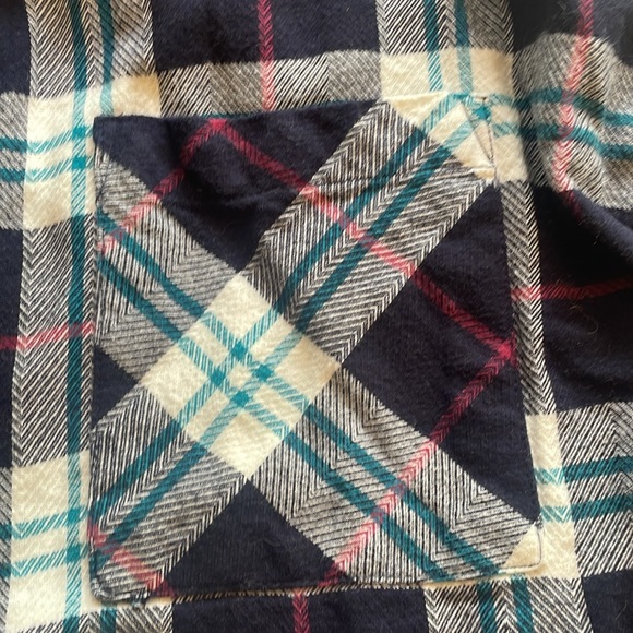 Cropped Flannel - Picture 6 of 13